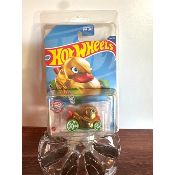 Hot Wheels Street Beasts “Duck N’ Roll” — Gold Treasure Hunt (139/250) Mint on C - Picture 1 of 11